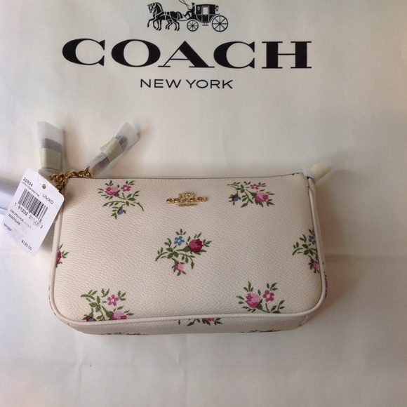 Coach Handbags - Coach purse